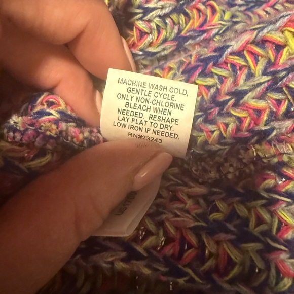 Soho Pink and Purple Crew Neck Sweater Ribbed Knit Relaxed Fit - Picture 8 of 8